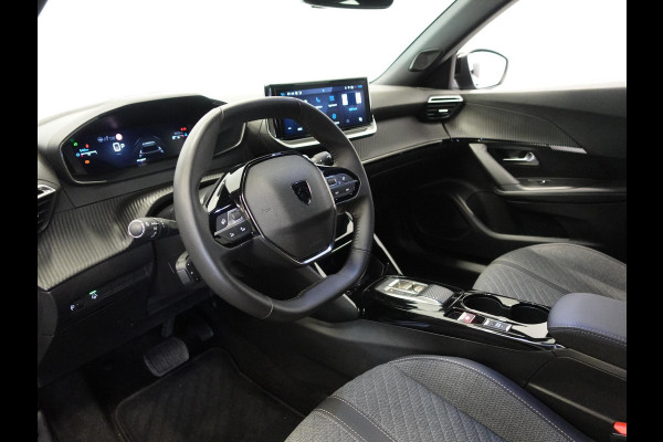 Peugeot 2008 1.2 PureTech 130pk Automaat Allure Navigatie Apple Carplay/Android Auto 360 camera Parkeersensoren Blind Spot Assist Adaptive Cruise Control Stoelverwarming Getinte ramen Climate Control