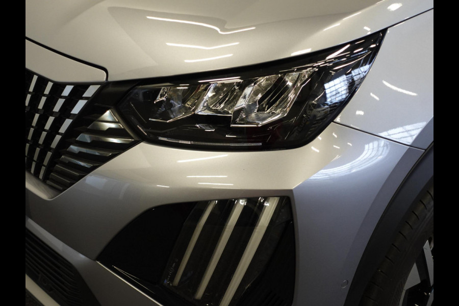 Peugeot 2008 1.2 PureTech 130pk Automaat Allure Navigatie Apple Carplay/Android Auto 360 camera Parkeersensoren Blind Spot Assist Adaptive Cruise Control Stoelverwarming Getinte ramen Climate Control