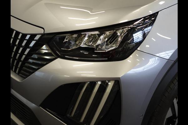 Peugeot 2008 1.2 PureTech 130pk Automaat Allure Navigatie Apple Carplay/Android Auto 360 camera Parkeersensoren Blind Spot Assist Adaptive Cruise Control Stoelverwarming Getinte ramen Climate Control
