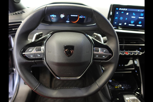 Peugeot 2008 1.2 PureTech 130pk Automaat Allure Navigatie Apple Carplay/Android Auto 360 camera Parkeersensoren Blind Spot Assist Adaptive Cruise Control Stoelverwarming Getinte ramen Climate Control