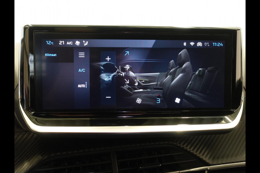Peugeot 2008 1.2 PureTech 130pk Automaat Allure Navigatie Apple Carplay/Android Auto 360 camera Parkeersensoren Blind Spot Assist Adaptive Cruise Control Stoelverwarming Getinte ramen Climate Control