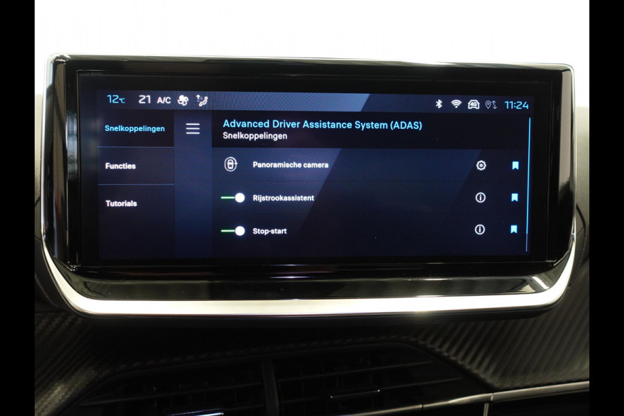 Peugeot 2008 1.2 PureTech 130pk Automaat Allure Navigatie Apple Carplay/Android Auto 360 camera Parkeersensoren Blind Spot Assist Adaptive Cruise Control Stoelverwarming Getinte ramen Climate Control