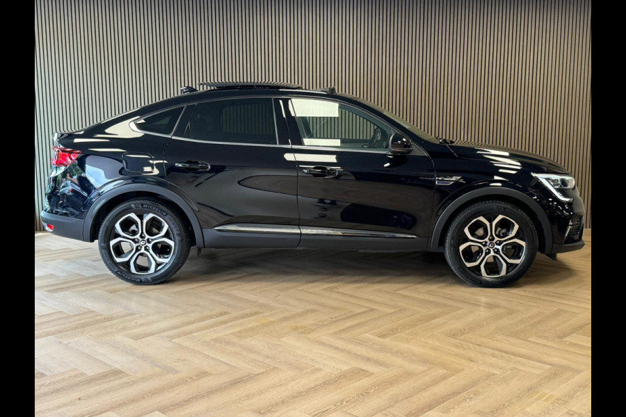 Renault Arkana 1.6 E-Tech Hybrid 145 Intens AUT. PANO ADAPTIEVE CRUISE CONTROL LANE ASSIST CAMERA PARKEERSENSOREN APPLE CARPLAY