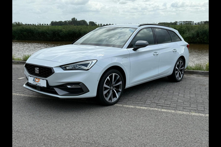Seat Leon Sportstourer 1.4 TSI eHybrid PHEV FR digi daschboard vol opties mooie auto