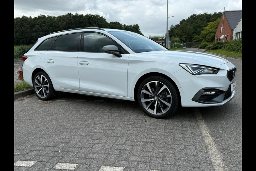 Seat Leon Sportstourer 1.4 TSI eHybrid PHEV FR digi daschboard vol opties mooie auto