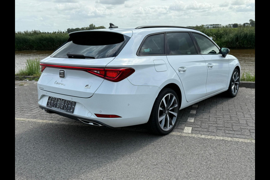Seat Leon Sportstourer 1.4 TSI eHybrid PHEV FR digi daschboard vol opties mooie auto