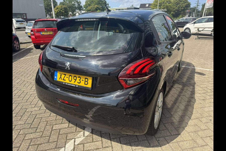 Peugeot 208 1.2 PureTech Signature NL-auto/Navi/Airco/Cruise controle