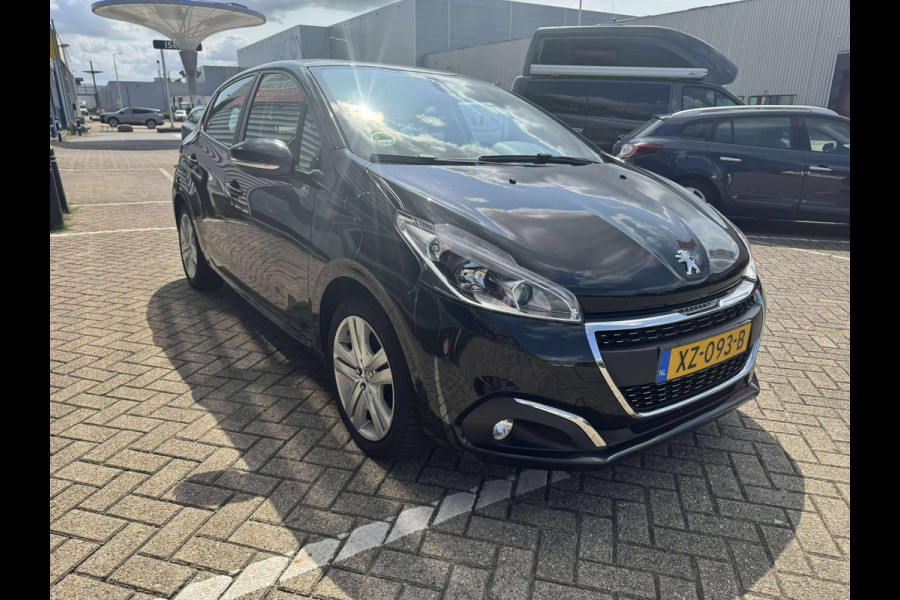 Peugeot 208 1.2 PureTech Signature NL-auto/Navi/Airco/Cruise controle