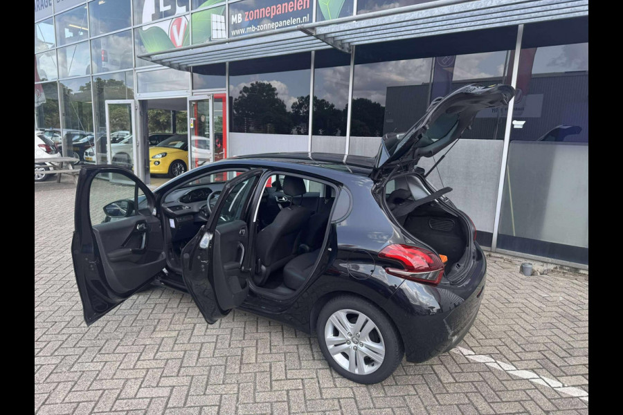 Peugeot 208 1.2 PureTech Signature NL-auto/Navi/Airco/Cruise controle