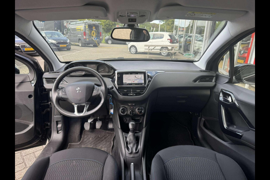 Peugeot 208 1.2 PureTech Signature NL-auto/Navi/Airco/Cruise controle