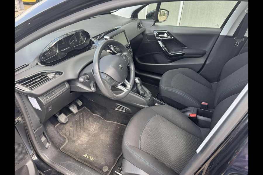 Peugeot 208 1.2 PureTech Signature NL-auto/Navi/Airco/Cruise controle