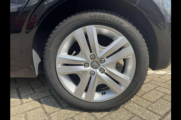 Peugeot 208 1.2 PureTech Signature NL-auto/Navi/Airco/Cruise controle
