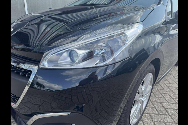 Peugeot 208 1.2 PureTech Signature NL-auto/Navi/Airco/Cruise controle
