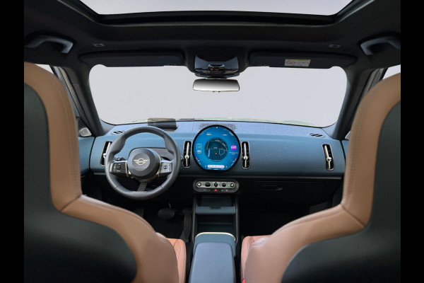 MINI Countryman SE ALL4 Favoured L 66.5 kWh, panoramadak, leder, nw prijs € 60440,- 1 e eigenaar, nl auto met nap