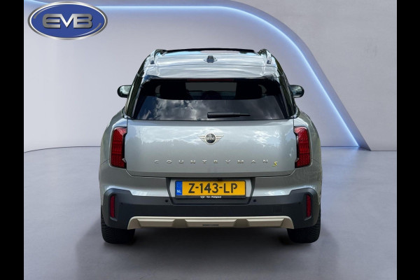 MINI Countryman SE ALL4 Favoured L 66.5 kWh, panoramadak, leder, nw prijs € 60440,- 1 e eigenaar, nl auto met nap