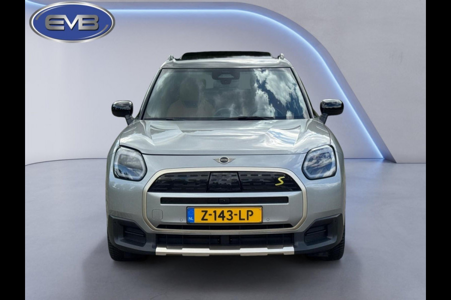 MINI Countryman SE ALL4 Favoured L 66.5 kWh, panoramadak, leder, nw prijs € 60440,- 1 e eigenaar, nl auto met nap