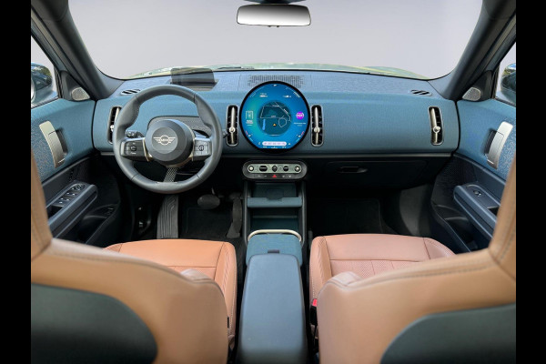 MINI Countryman SE ALL4 Favoured L 66.5 kWh, panoramadak, leder, nw prijs € 60440,- 1 e eigenaar, nl auto met nap