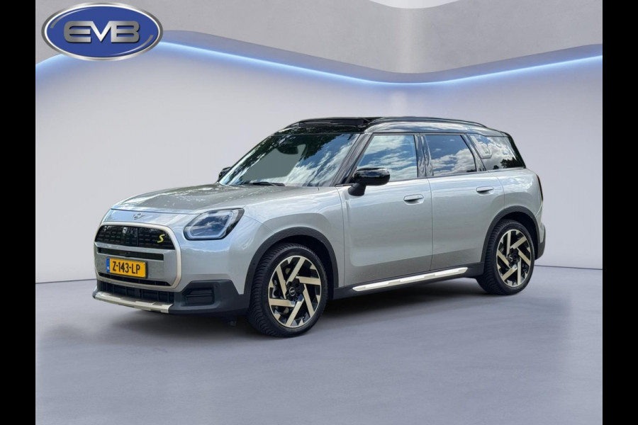 MINI Countryman SE ALL4 Favoured L 66.5 kWh, panoramadak, leder, nw prijs € 60440,- 1 e eigenaar, nl auto met nap