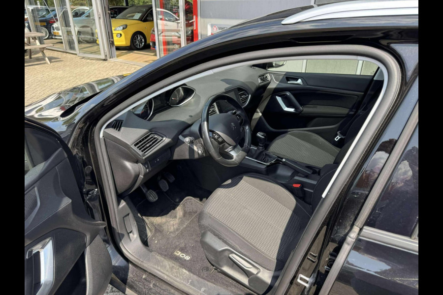 Peugeot 308 SW 1.2 PureTech Blue Lease Executive