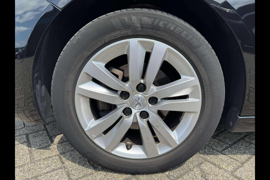 Peugeot 308 SW 1.2 PureTech Blue Lease Executive