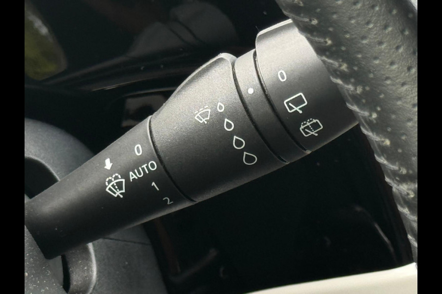 Renault Twingo Z.E. R80 AUTOMAAT Intens Vibes,vele opties, 1e eigenaar, camera , navigatie, stoelverwarming, 16 inch lmv, led