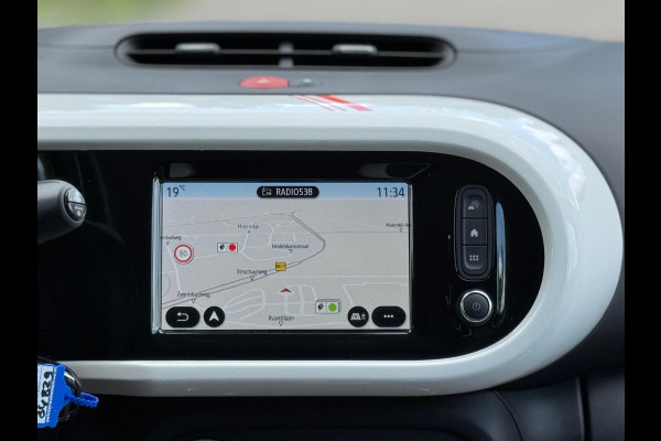 Renault Twingo Z.E. R80 AUTOMAAT Intens Vibes,vele opties, 1e eigenaar, camera , navigatie, stoelverwarming, 16 inch lmv, led