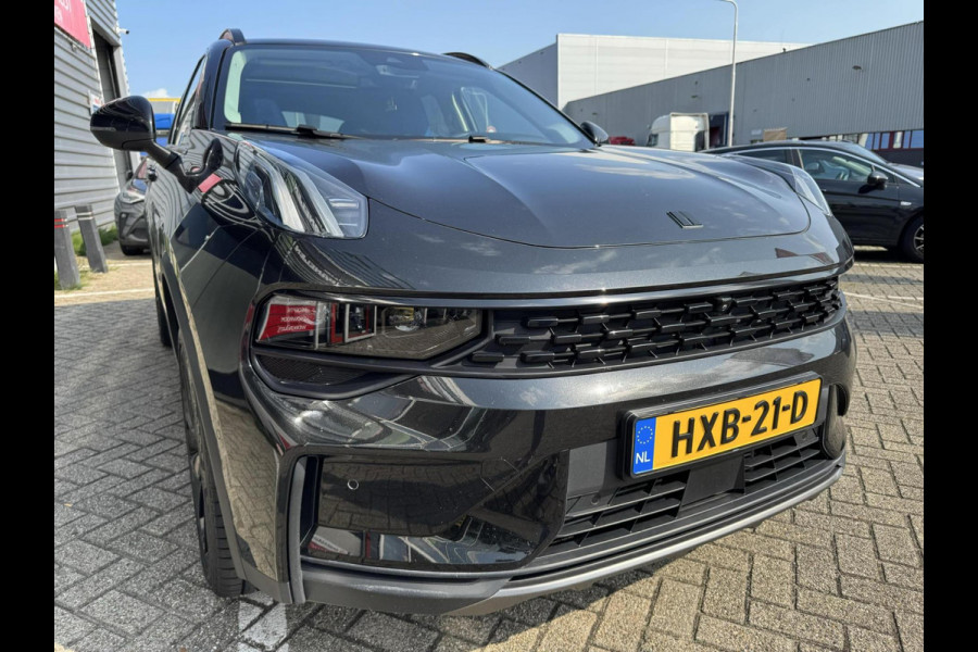 Lynk & Co 01 1.5 Black-edition