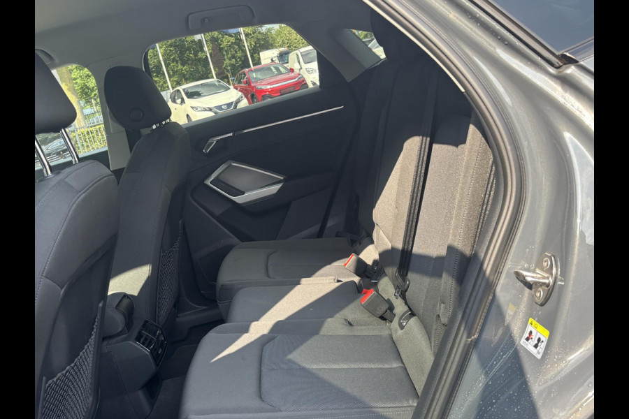 Audi Q3 Sportback 45 TFSI e Advanced Edition | Plug-in Hybrid | Adaptive Cruise Control | Elektrische trekhaak | Stoelverwarming | 12 maanden BOVAG-garantie + grote beurt inbegrepen |