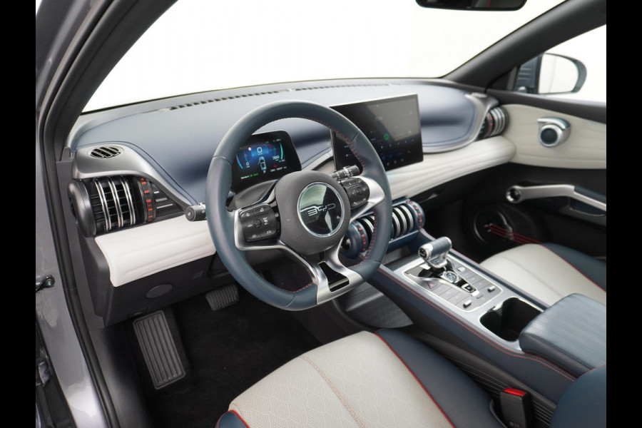 BYD ATTO 3 Design Design COMPLETE AUTO | RIJKLAAR INCL. FABR. GARANTIE T/M 2029 | AANDRIJFLIJN EN ACCU ZELFS T/M 2031