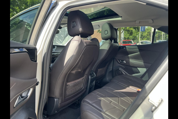 DS DS 4 1.2 PureTech Opéra 130PK PANO | STOEL VERWARMING + VERKOELING| 360 CAMERA | ELEK. ACHTERKLEP | FULL OPTION | RIJKLAAR GELEVERD MET FABRIEKSGARANTIE TOT 2-2026!