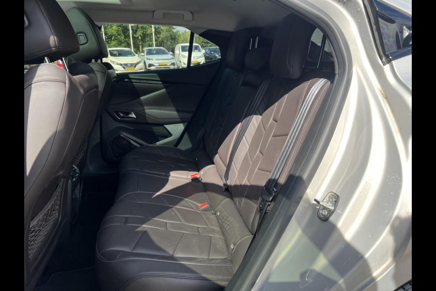 DS DS 4 1.2 PureTech Opéra 130PK PANO | STOEL VERWARMING + VERKOELING| 360 CAMERA | ELEK. ACHTERKLEP | FULL OPTION | RIJKLAAR GELEVERD MET FABRIEKSGARANTIE TOT 2-2026!