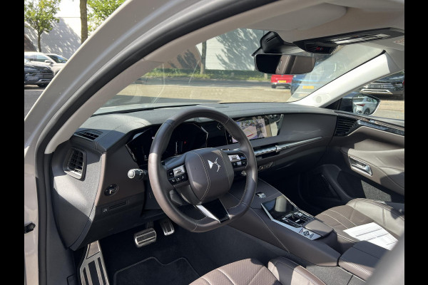 DS DS 4 1.2 PureTech Opéra 130PK PANO | STOEL VERWARMING + VERKOELING| 360 CAMERA | ELEK. ACHTERKLEP | FULL OPTION | RIJKLAAR GELEVERD MET FABRIEKSGARANTIE TOT 2-2026!