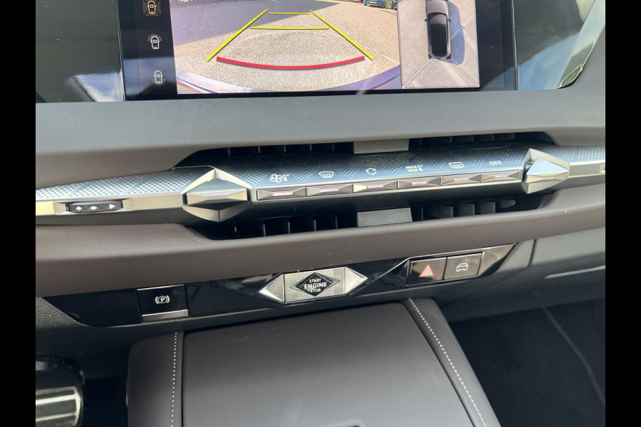 DS DS 4 1.2 PureTech Opéra 130PK PANO | STOEL VERWARMING + VERKOELING| 360 CAMERA | ELEK. ACHTERKLEP | FULL OPTION | RIJKLAAR GELEVERD MET FABRIEKSGARANTIE TOT 2-2026!