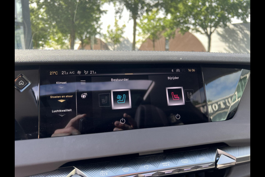 DS DS 4 1.2 PureTech Opéra 130PK PANO | STOEL VERWARMING + VERKOELING| 360 CAMERA | ELEK. ACHTERKLEP | FULL OPTION | RIJKLAAR GELEVERD MET FABRIEKSGARANTIE TOT 2-2026!