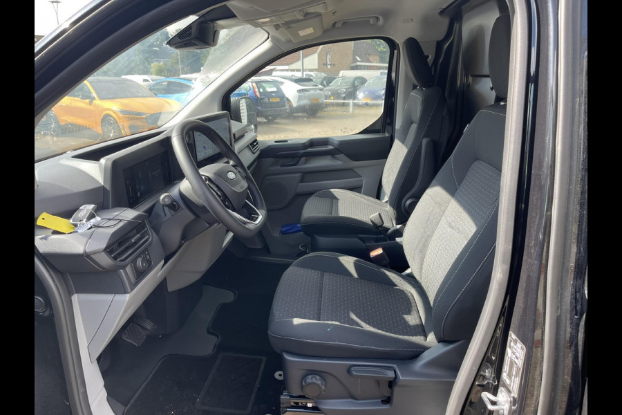 Ford Transit Custom 320 2.0 TDCI L2H1 Trend Automaat 170pk |  DC | Snoeks Dubbele Cabine Luxe | Adaptive cruise control | Dubbele schuifdeur | 8-weg bestuurderstoel + passagiersstoel | Stoelverwarming | Dodehoeksensoren | Navigatie | Electrictrich inklapbare spiegels | 16 inch lichtmetalen velgen | Full LED | Dual-zone climate control | LED laadruimteverlichting