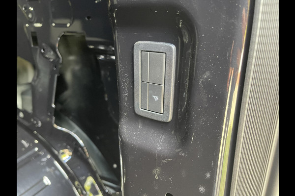 Ford Transit Custom 320 2.0 TDCI L2H1 Trend Automaat 170pk |  DC | Snoeks Dubbele Cabine Luxe | Adaptive cruise control | Dubbele schuifdeur | 8-weg bestuurderstoel + passagiersstoel | Stoelverwarming | Dodehoeksensoren | Navigatie | Electrictrich inklapbare spiegels | 16 inch lichtmetalen velgen | Full LED | Dual-zone climate control | LED laadruimteverlichting
