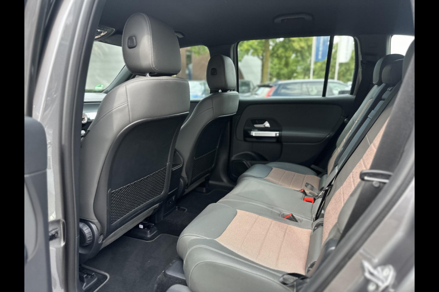 Mercedes-Benz EQB 350 4MATIC Luxury Line 67 kWh Achteruitrijcamera | Sfeerverlichting | Stoelverwarming | Full LED | Rijklaar geleverd met onderhoud en 12 mnd BOVAG garantie