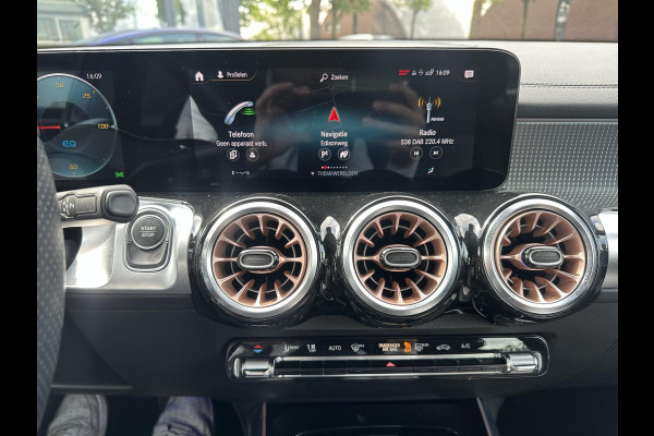 Mercedes-Benz EQB 350 4MATIC Luxury Line 67 kWh Achteruitrijcamera | Sfeerverlichting | Stoelverwarming | Full LED | Rijklaar geleverd met onderhoud en 12 mnd BOVAG garantie