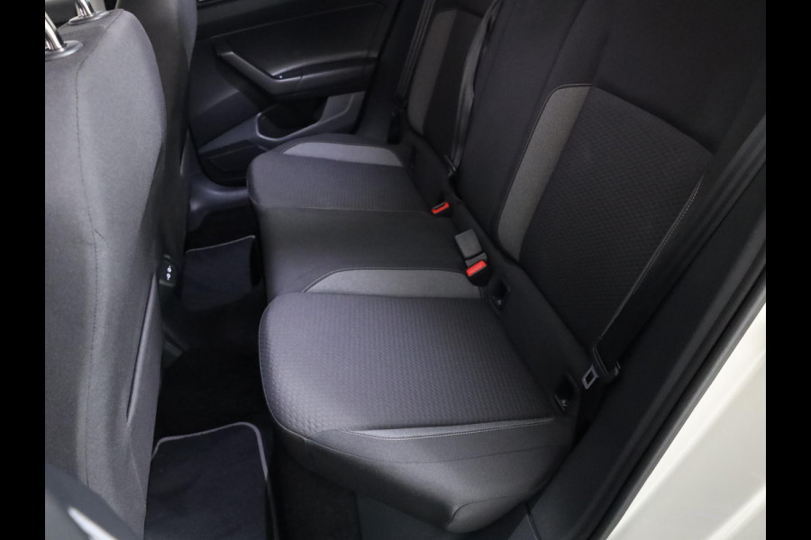Volkswagen Taigo 1.0 TSI Life 95 pk | Verlengde garantie | Navigatie | Parkeersensoren | Achteruitrijcamera | Adaptieve cruise control | Keyless | Stoelverwarming |
