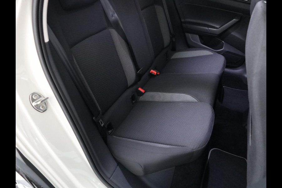 Volkswagen Taigo 1.0 TSI Life 95 pk | Verlengde garantie | Navigatie | Parkeersensoren | Achteruitrijcamera | Adaptieve cruise control | Keyless | Stoelverwarming |