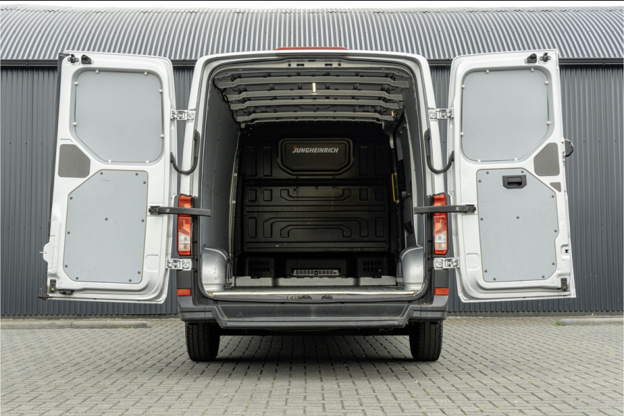 Volkswagen Crafter 35 TDI | L3H2 | CarPlay | Navi | Cruise | Airco | PDC | Euro 6