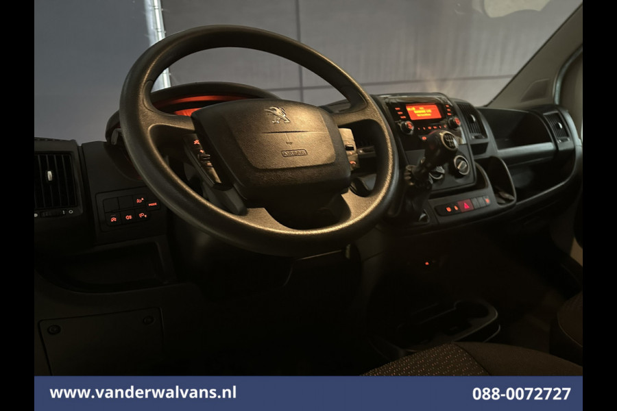 Peugeot Boxer 2.2 BlueHDi 120pk L2H2 Euro6 # Airco | Parkeersensoren Bijrijdersbank