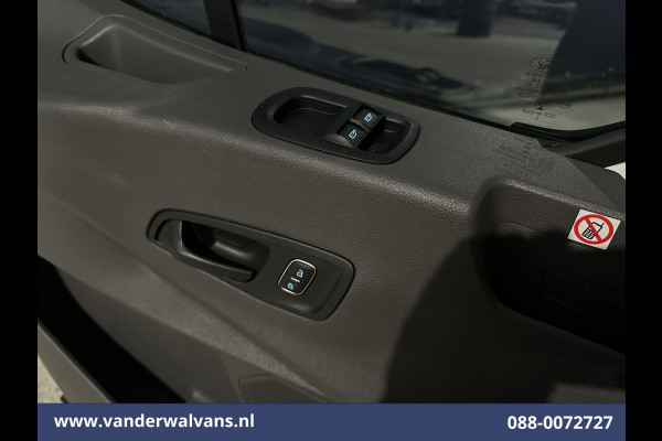 Ford Transit 2.0 TDCI L4H3 Jumbo Euro6 # Airco | Cruisecontrol | Apple Carplay | Android Auto | Parkeersensoren Verwarmde voorruit, Bijrijdersbank