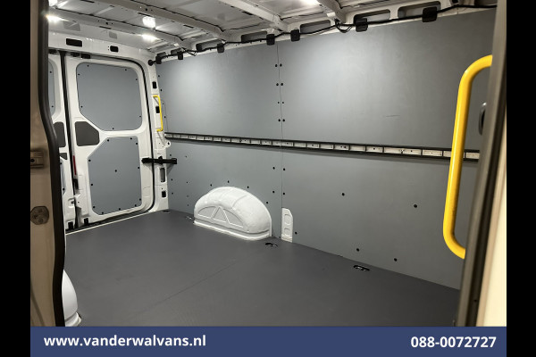 Volkswagen Crafter 2.0 TDI 140pk L3H2 L2H1 Euro6 # Airco | Cruisecontrol | Bijrijdersbank 3000kg trekvermogen