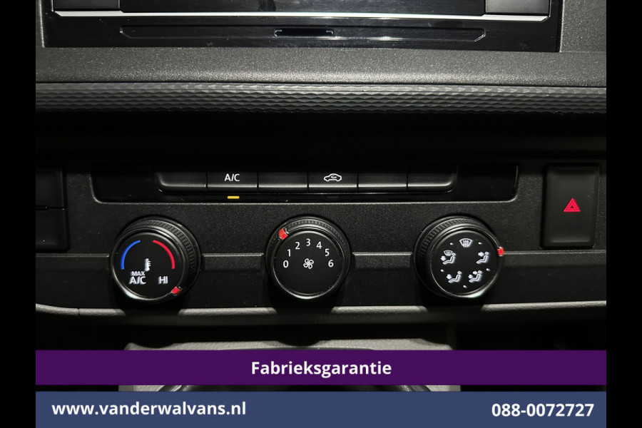 Volkswagen Transporter 2.0 TDI L2H1 Fabrieksgarantie Euro6 # Airco | Apple Carplay | Trekhaak | Cruisecontrol Android Auto, Parkeersensoren, Sidebars, Bijrijdersbank