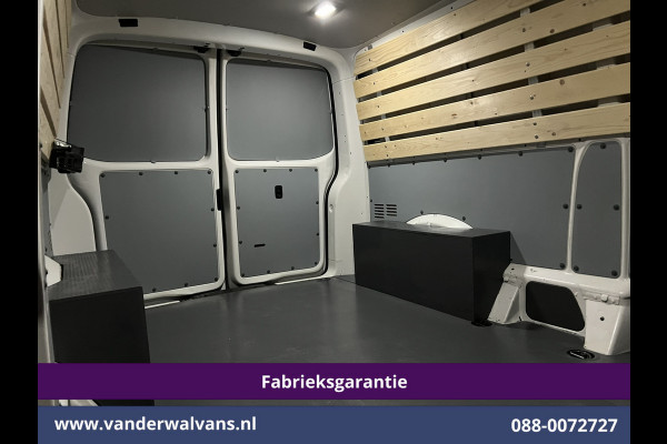 Volkswagen Transporter 2.0 TDI L2H1 Fabrieksgarantie Euro6 # Airco | Apple Carplay | Trekhaak | Cruisecontrol Android Auto, Parkeersensoren, Sidebars, Bijrijdersbank