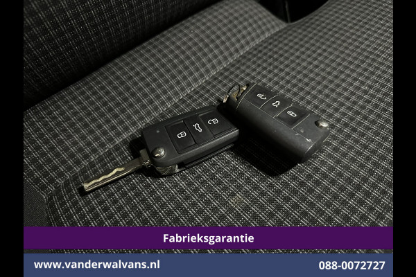 Volkswagen Transporter 2.0 TDI L2H1 Fabrieksgarantie Euro6 # Airco | Apple Carplay | Trekhaak | Cruisecontrol Android Auto, Parkeersensoren, Sidebars, Bijrijdersbank