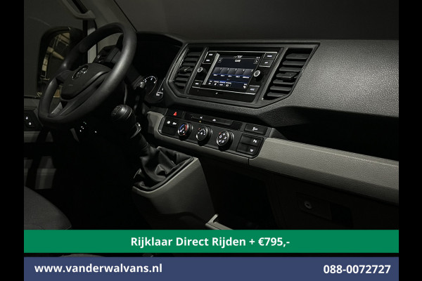 Volkswagen Crafter 2.0 TDI 141pk L3H2 L2H1 inrichting Euro6 *Rijklaar Direct Rijden* Airco | Camera | Apple Carplay | Android Auto Parkeersensoren, Bijrijdersbank, 3000kg trekvermogen