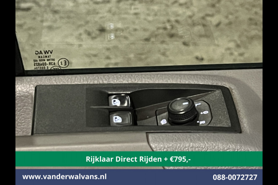 Volkswagen Crafter 2.0 TDI 141pk L3H2 L2H1 inrichting Euro6 *Rijklaar Direct Rijden* Airco | Camera | Apple Carplay | Android Auto Parkeersensoren, Bijrijdersbank, 3000kg trekvermogen