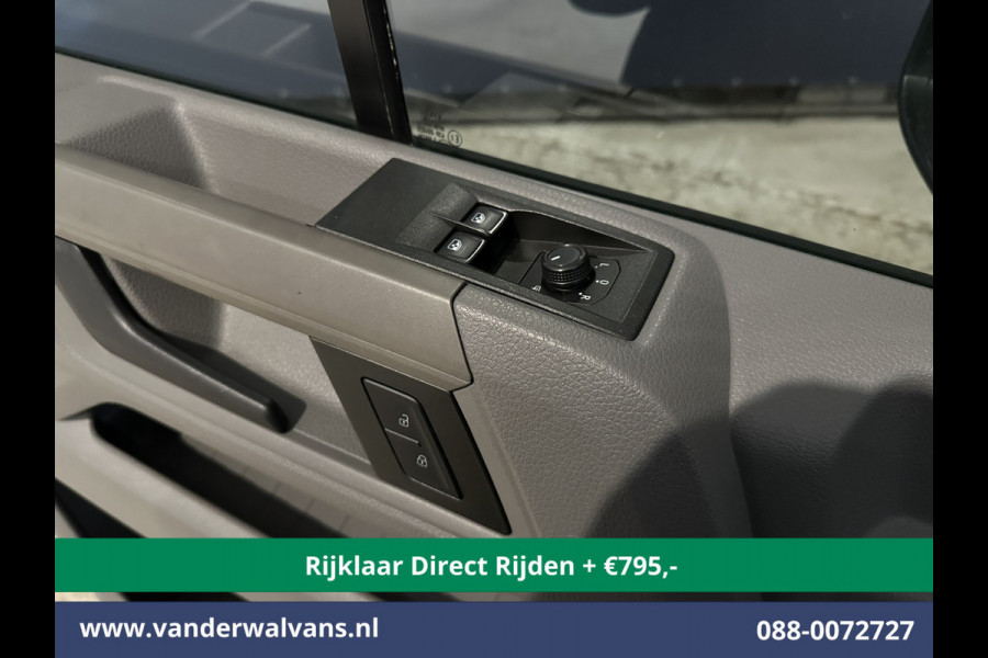 Volkswagen Crafter 2.0 TDI 140 pk L3H2 L2H1 *Rijklaar Direct rijden* Euro6 Airco | Camera | Navigatie | 3000kg Trekhaak | Imperiaal Apple Carplay, Android Auto, Parkeersensoren, Bijrijdersbank